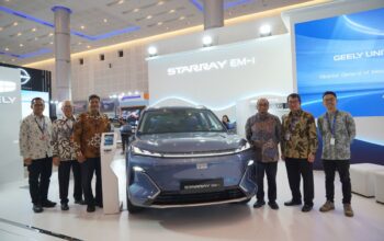 Geely buka pemesanan mobil hybrid pertamanya di Indonesia