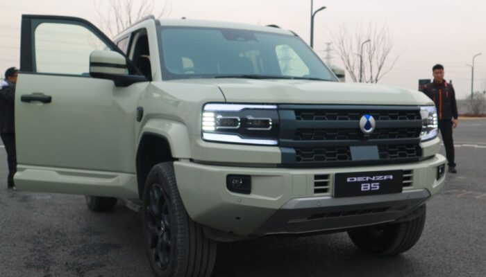 BYD beri sinyal kuat Denza B5 bakal masuk pasar Indonesia